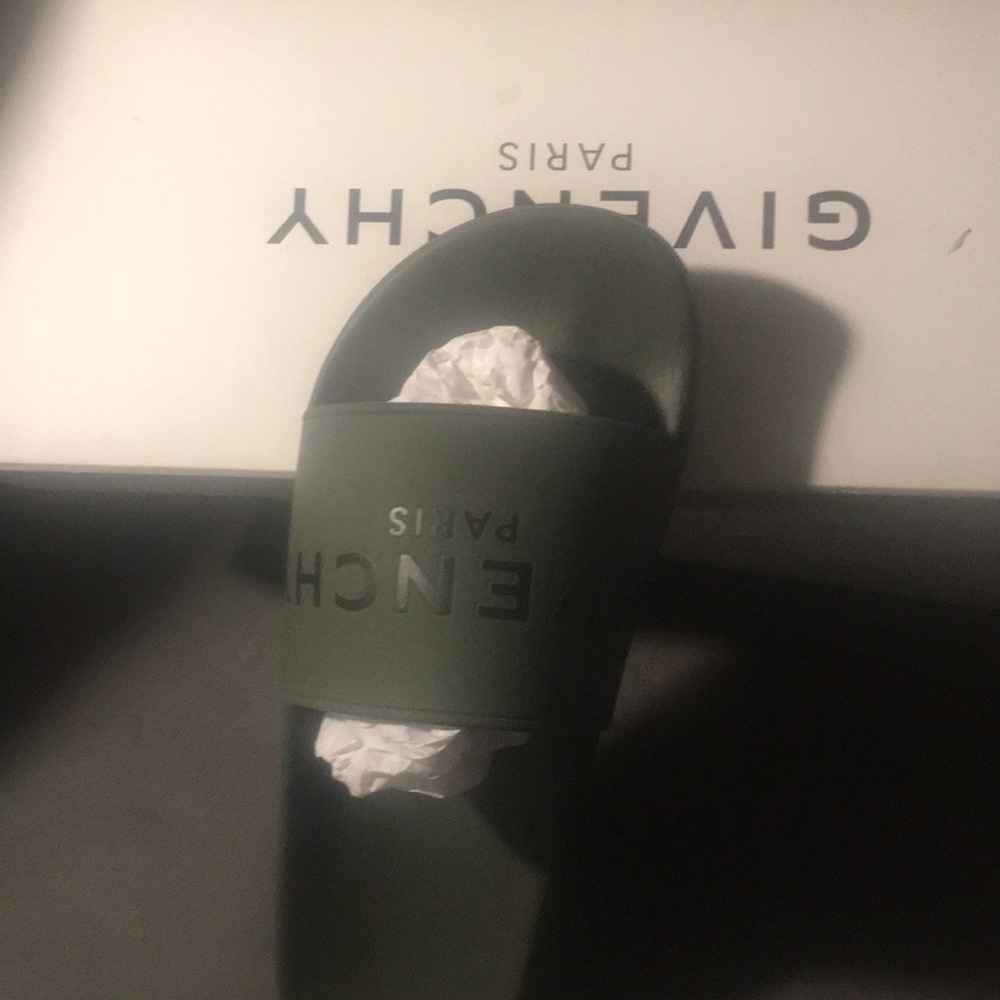 Givenchy Men’s slides